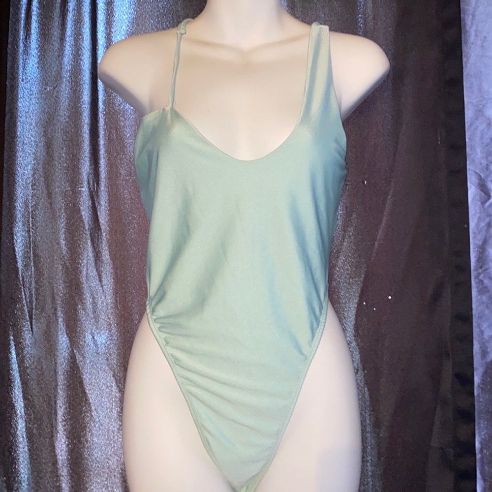 #25 Woman sexy bikini bathing suit